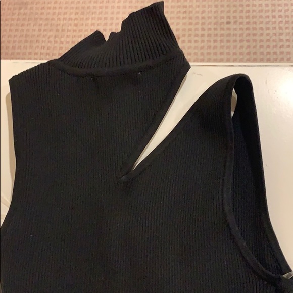 Ruby and Jenna cut out dress - Picture 2 of 3